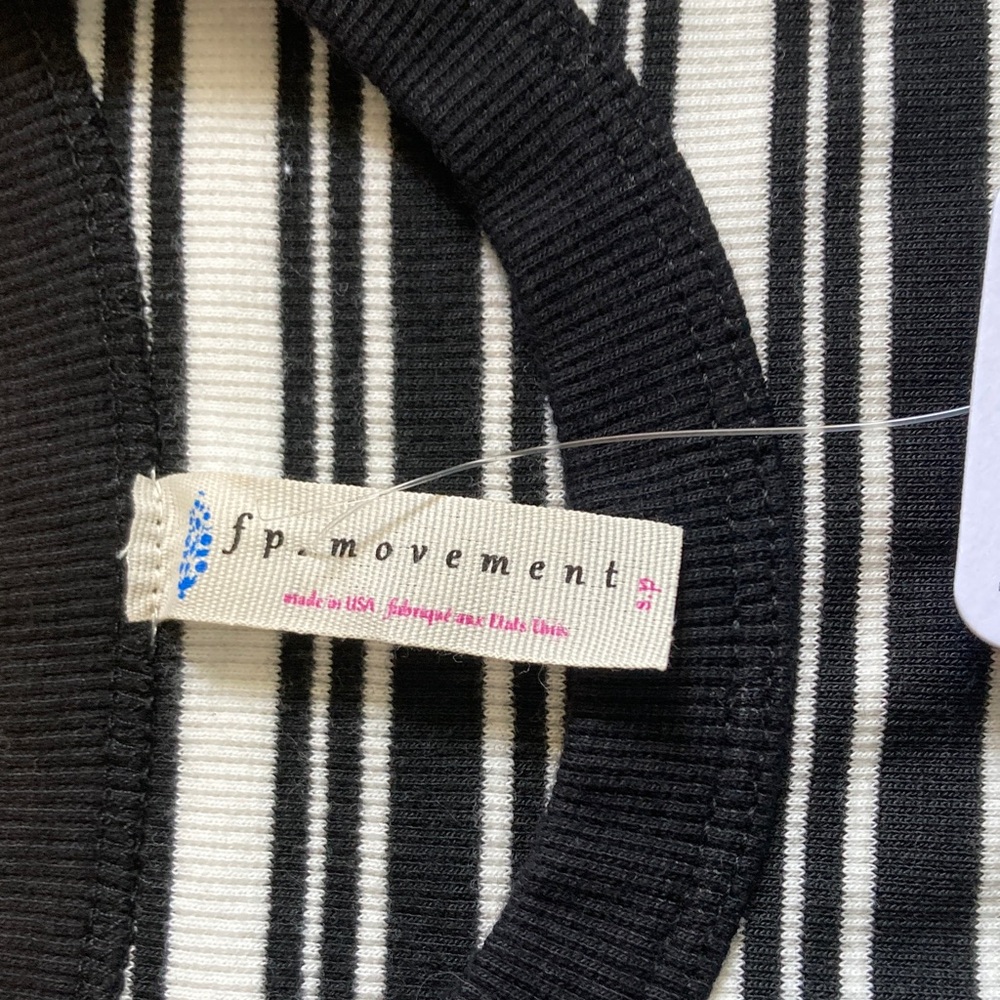 NWT free people movement tee S - Picture 3 of 3